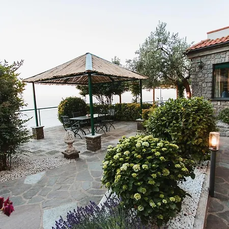 Holiday home Paradise Garden House